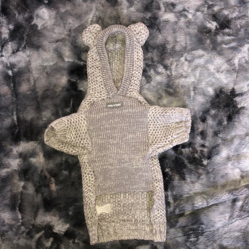 Wag-a-tude doggy sweater